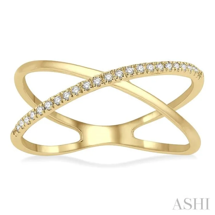 1/10 Ctw Wide Split Round Cut Diamond Twist Ring in 10K Yellow Gold