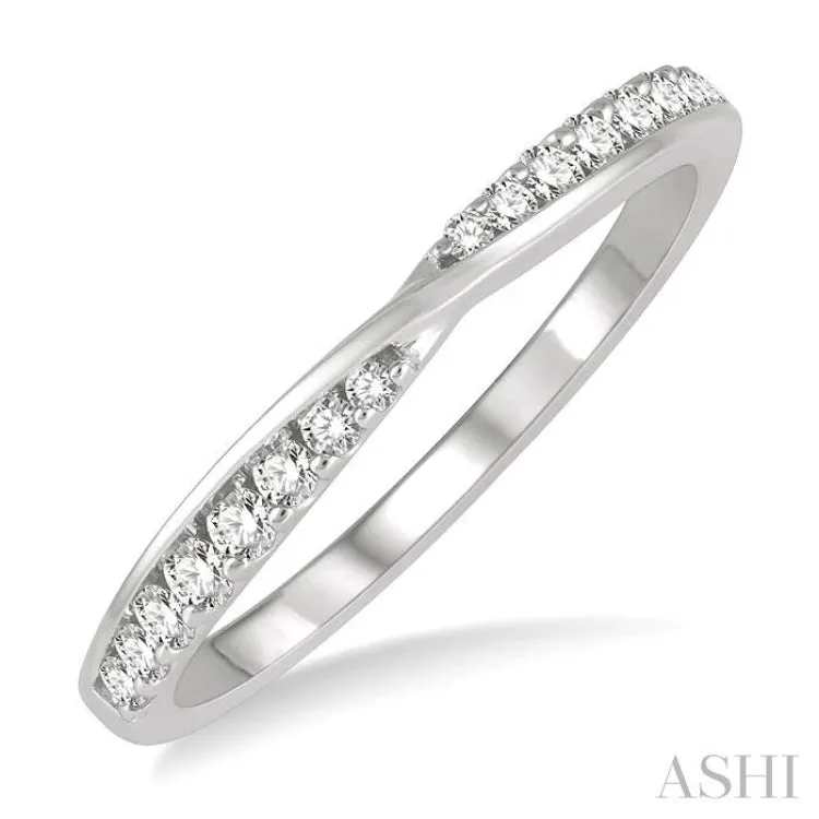 1/5 ctw Crossover Round Cut Diamond Wedding Band in 14K White Gold