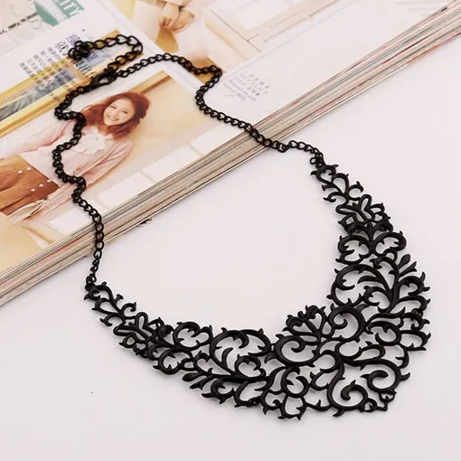 2017 New Metallic Hollow Carved Necklace Fashion Women Bib Choker Statement Vintage Pendants Maxi Necklace Collier Femme