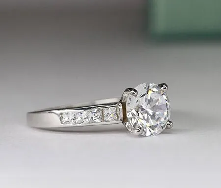 Ayana - Round Diamond Engagement Ring