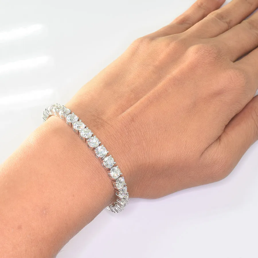 Classic Tennis Bracelet with 5mm diamonds