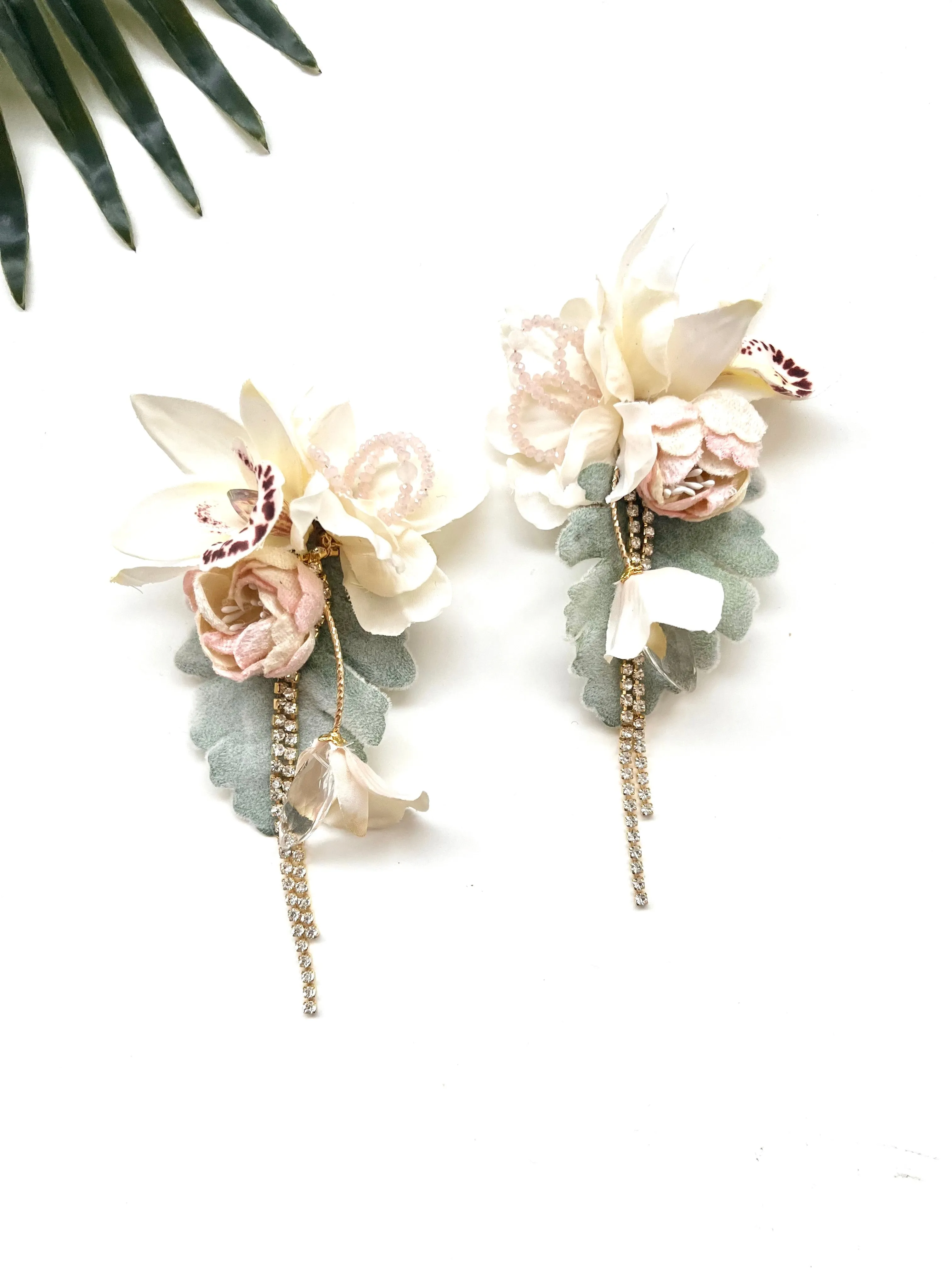 garden party earrings - tea party I