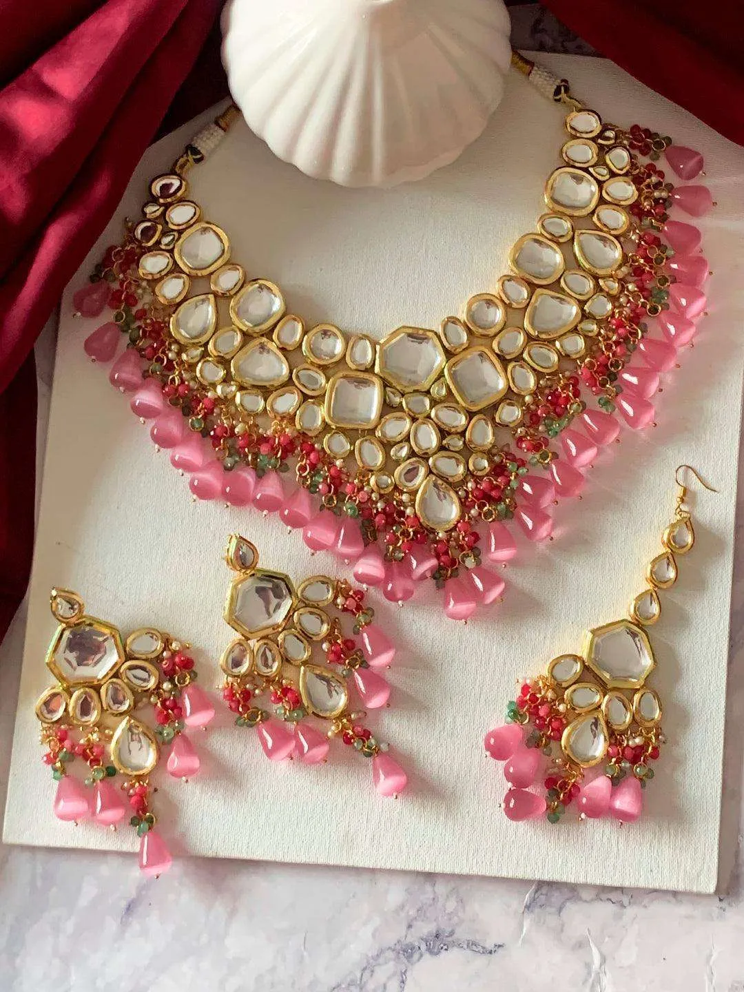 Ishhaara Bride In Kundan Bridal Necklace With Teeka