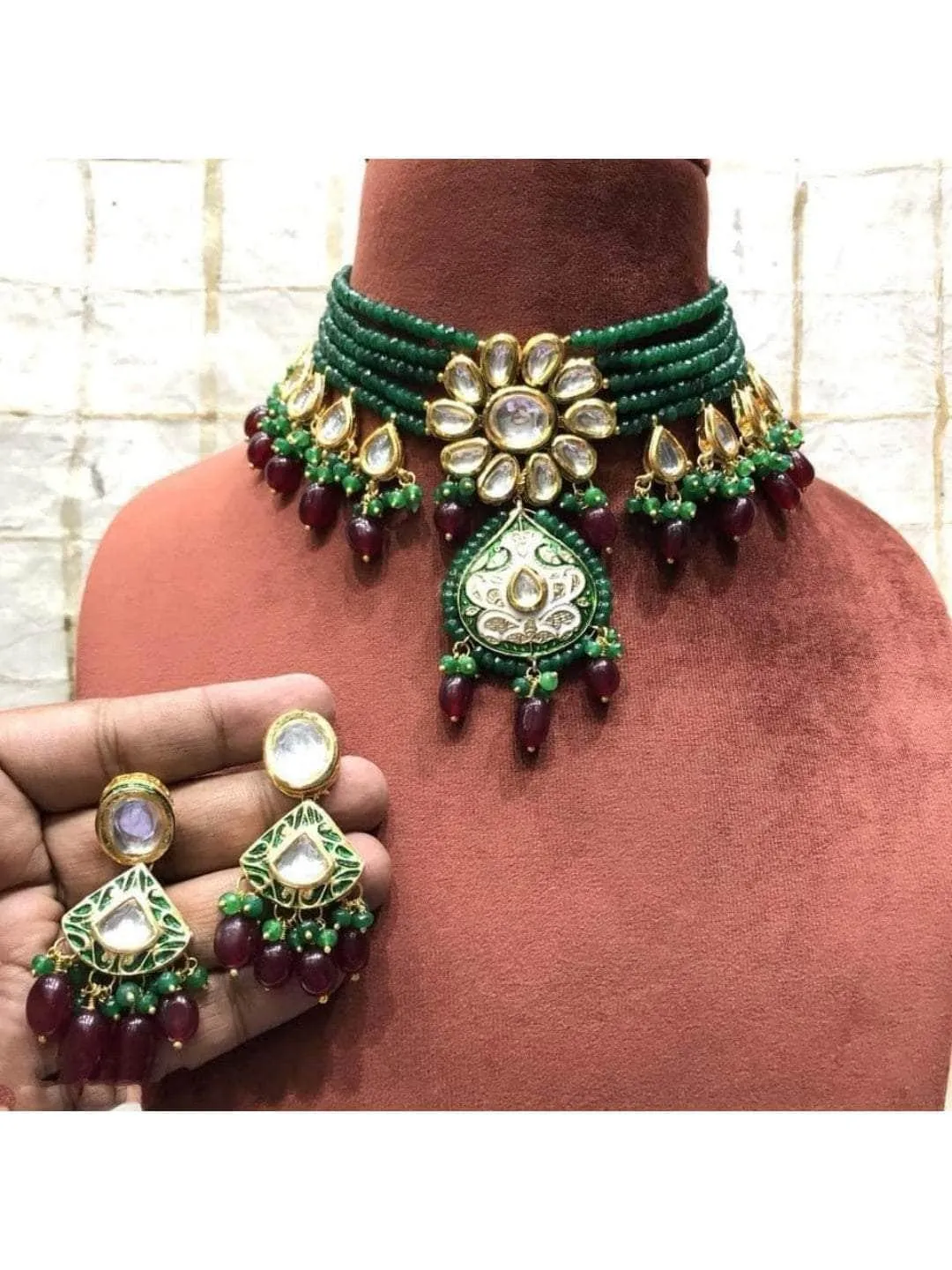 Kundan Patch Choker With Handpainted Pendant