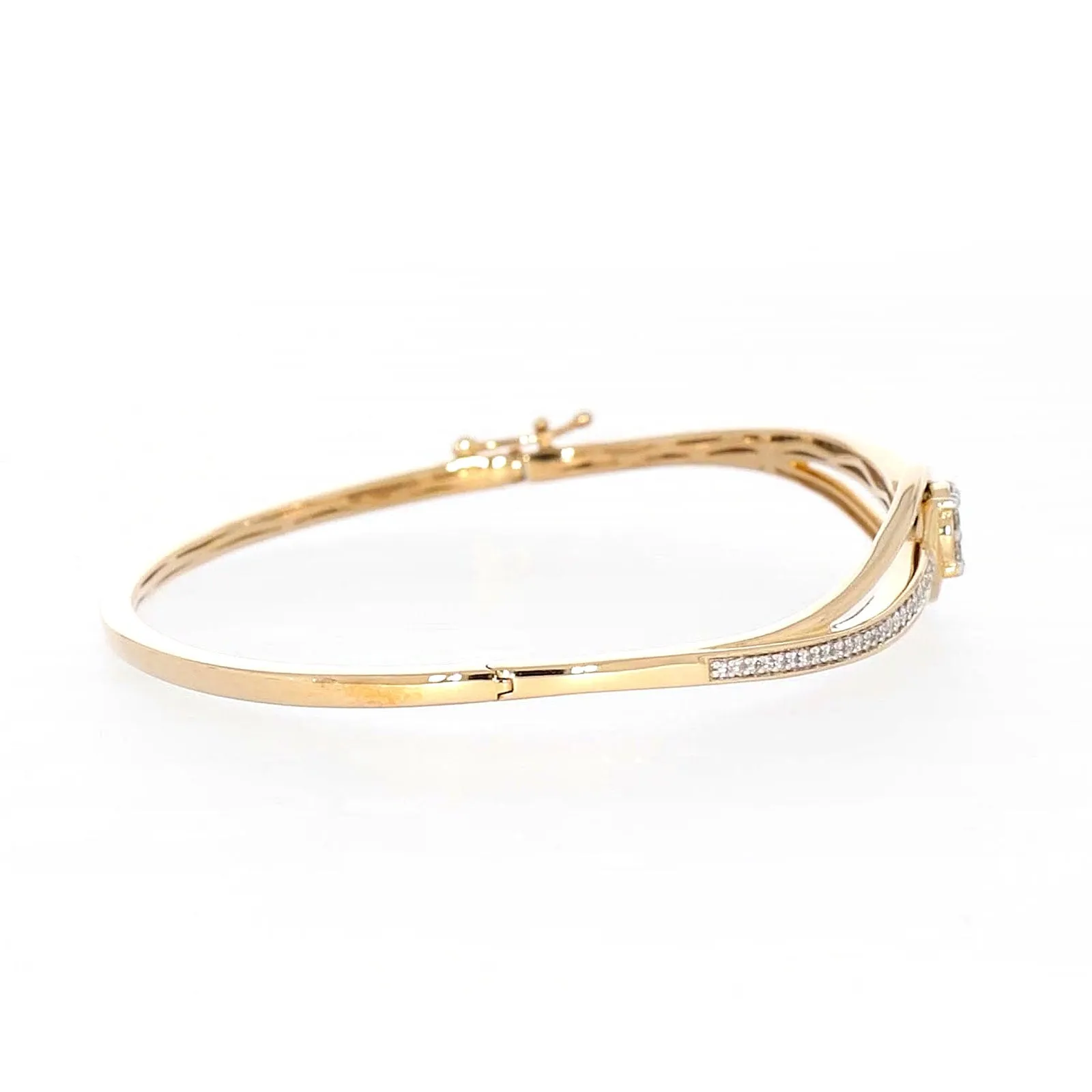 London 9ct Yellow Gold Round Brilliant Cut 1/2 CARAT tw of Diamonds Bangle