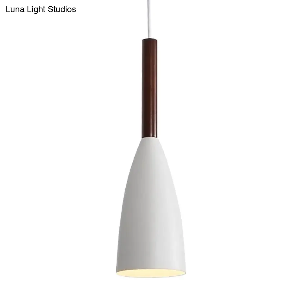 Modern Metallic Cone Pendant Lamp – Stylish Hanging Light for Restaurants