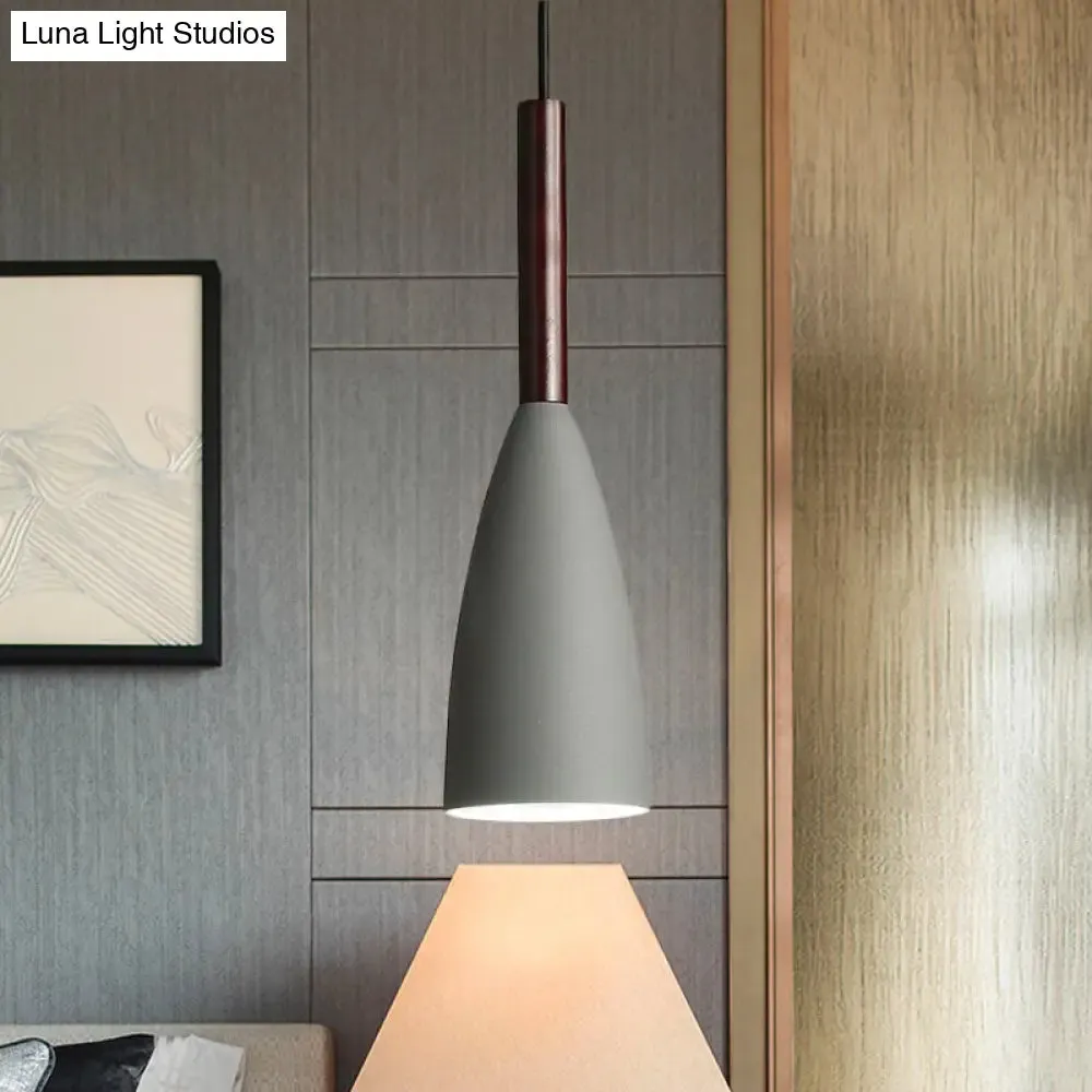 Modern Metallic Cone Pendant Lamp – Stylish Hanging Light for Restaurants