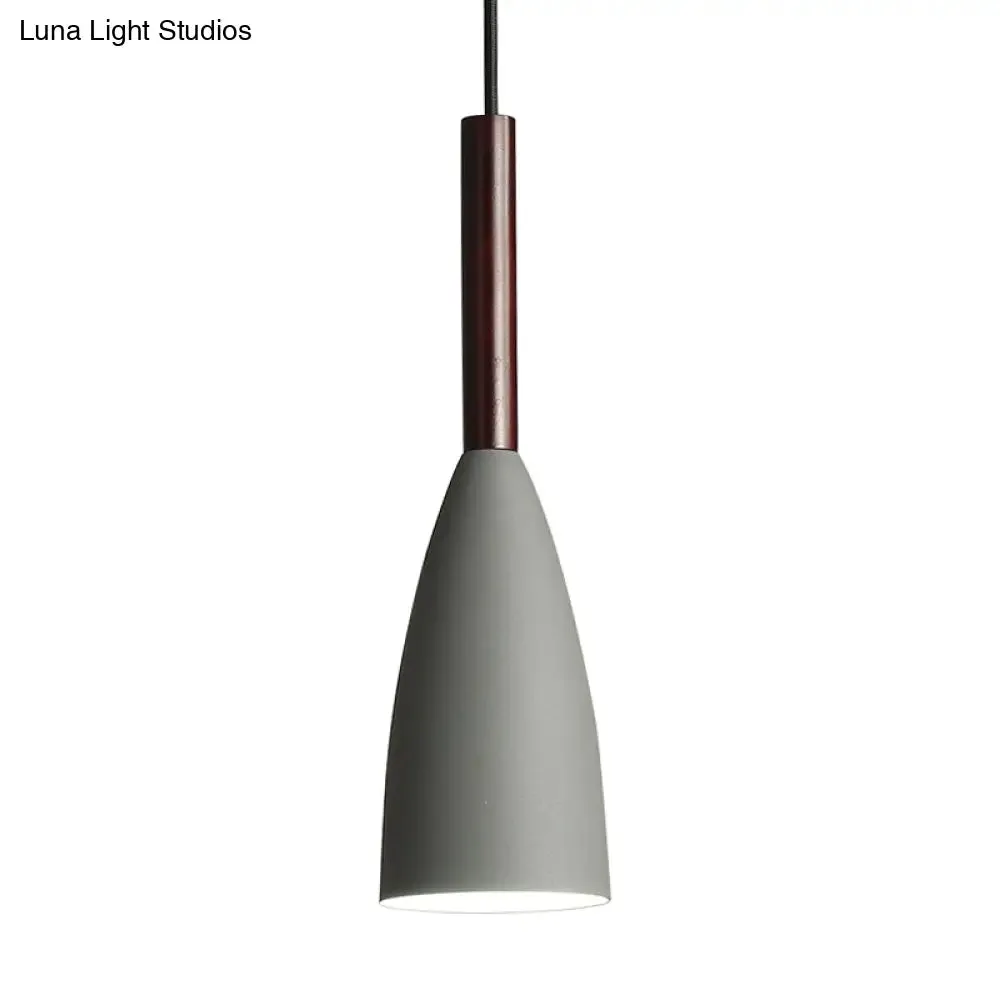 Modern Metallic Cone Pendant Lamp – Stylish Hanging Light for Restaurants