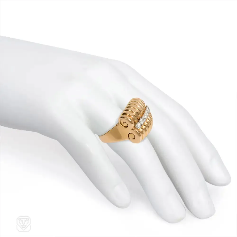 Retro ribbed gold and diamond ring