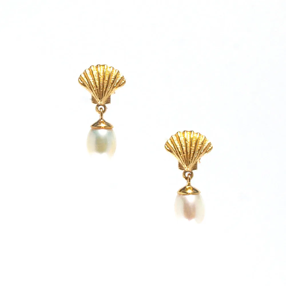 Shell Pearl Studs Gold