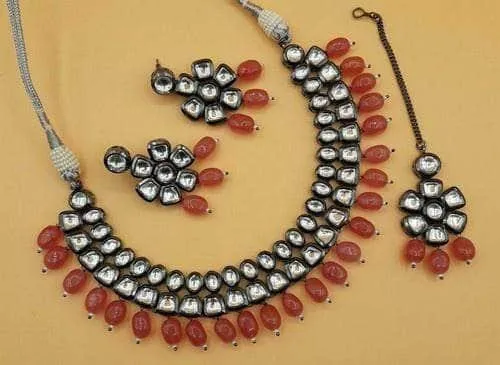 Simple Kundan Choker Set