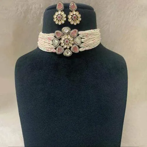 Small Pearls Choker And Earring Set