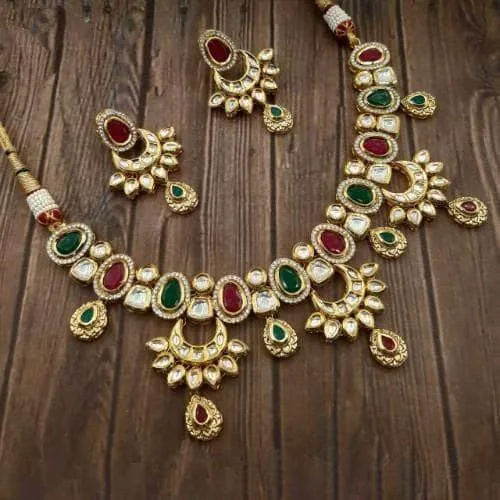 Triple Chand Ad Kundan Necklace Set