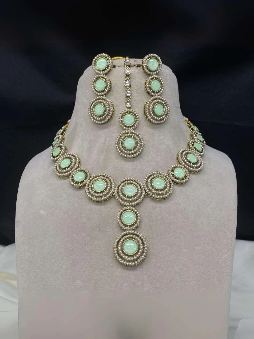 Victorian Round Pearl Studded Heavy Necklace