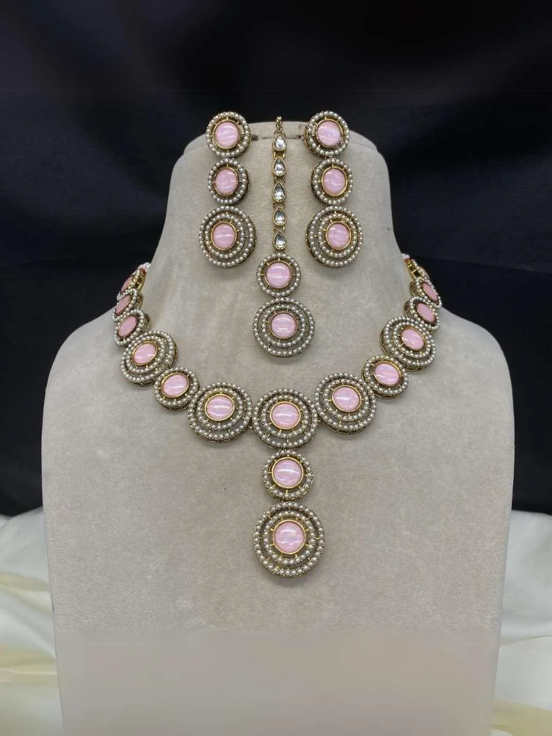 Victorian Round Pearl Studded Heavy Necklace