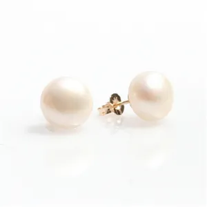 White 9ct Gold Pearl Studs 10mm