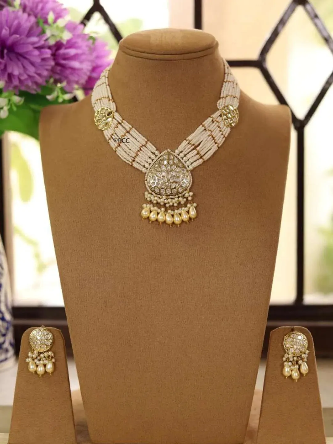 White Pearl Beads Kundan Necklace Set